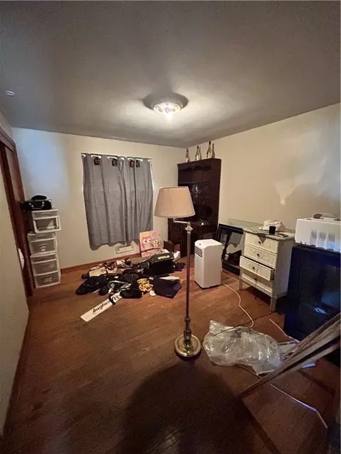 Bedroom - 214 4th Ave, Braddock, PA 15104 photo 6 of 8