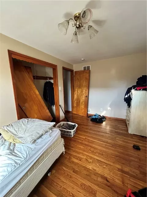 Bedroom - 214 4th Ave, Braddock, PA 15104 photo 2 of 8