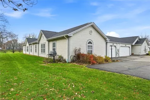 206 Huckleberry Ct, Wexford, PA 15090