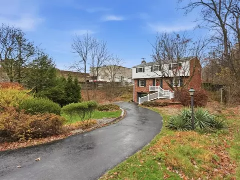 125 E Sandle Ave, Pittsburgh, PA 15237