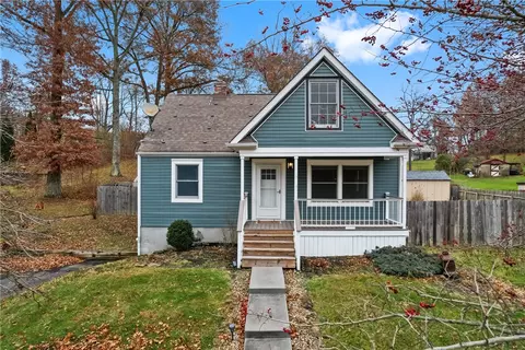 203 Maple Dr, Valencia, PA 16059