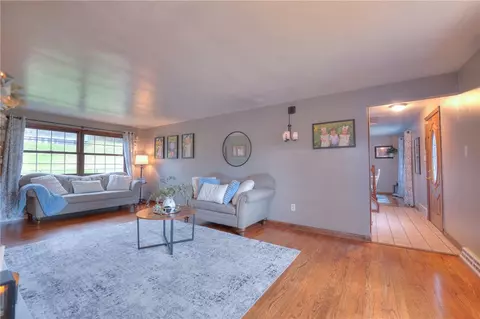 170 Eisaman Rd, Irwin, PA 15642 photo 7