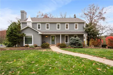 557 Harrogate Rd, Pittsburgh, PA 15241