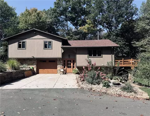 139 Hardins Run Rd, Georgetown, PA 15043