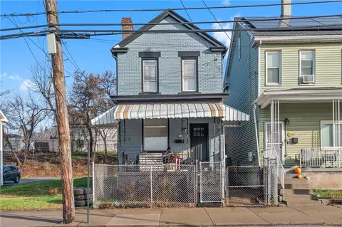 Exterior - 310 5th Ave, Braddock, PA 15104 photo 2 of 6