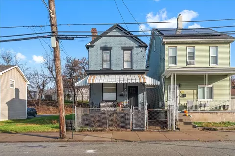 Exterior - 310 5th Ave, Braddock, PA 15104 photo 3 of 6