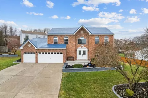 449 Shelbourne Dr, Pittsburgh, PA 15239