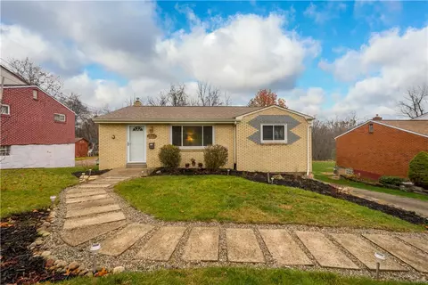 1731 Hollyrood Rd, Pittsburgh, PA 15227