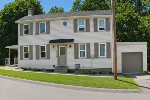 306 Clarion St, East Brady, PA 16028