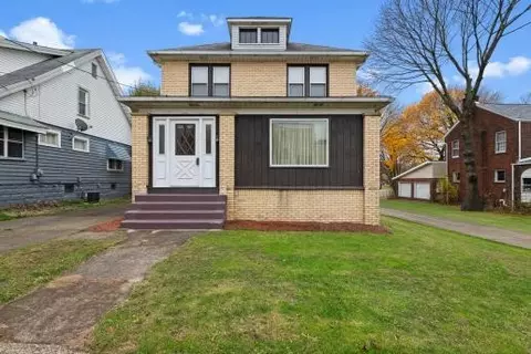 1611 Roemer Blvd, Farrell, PA 16121