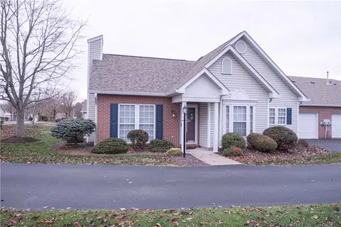 3604 Warwick Ct, Coraopolis, PA 15108