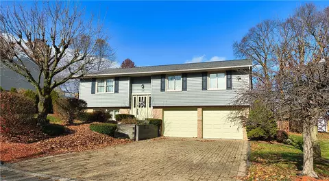 108 Ayleshire Rd, Butler, PA 16001