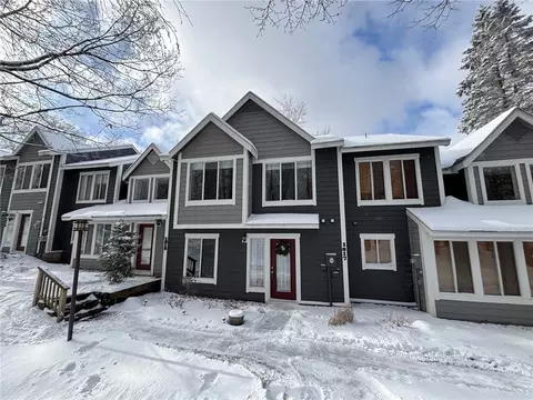 1817 Eagles Ridge Ct, Hidden Valley, PA 15502