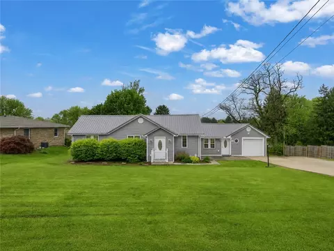110 Oakville Rd, Beaver Falls, PA 15010