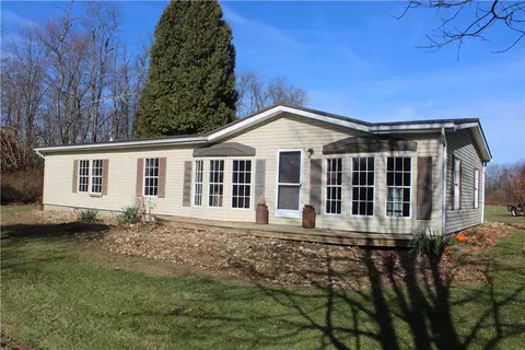 245 Old Brick Rd, Hilliards, PA 16040