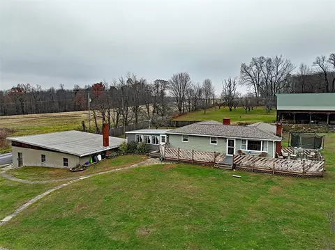 636 Brush Creek Rd, Homer City, PA 15748
