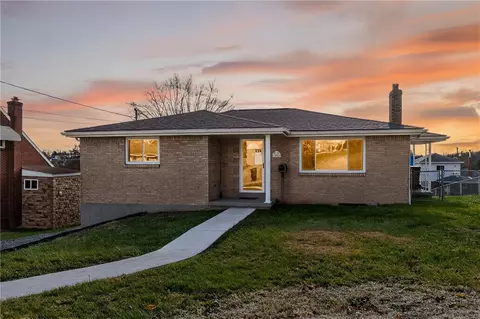 10640 Bellview Dr, Irwin, PA 15642