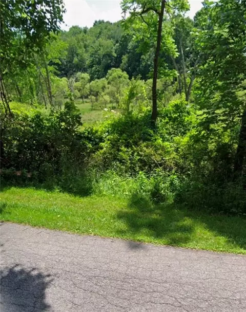 00 Faddis, New Castle, PA 16105