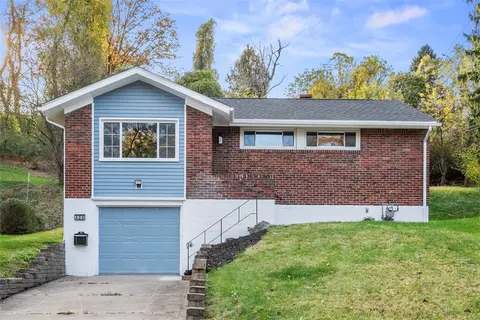 429 Elwood Dr, Pittsburgh, PA 15235