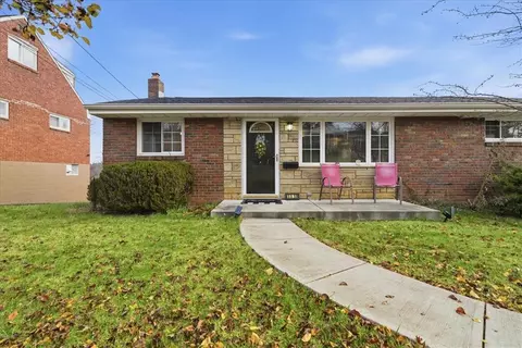 5059 Leona Dr, Pittsburgh, PA 15227
