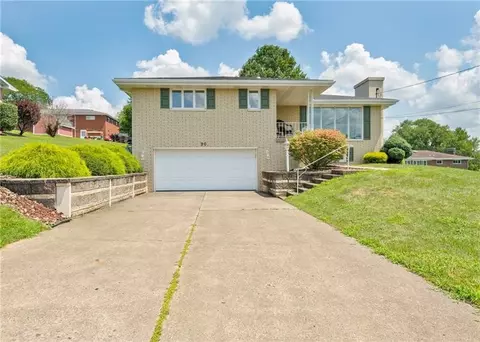 90 Veltri Dr, Washington, PA 15301