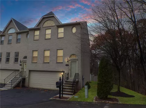 130 Terra Dr, Mckees Rocks, PA 15136