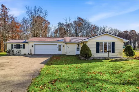 133 N Good Hope Rd, Greenville, PA 16125