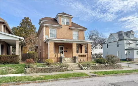 700 W Clayton St, New Castle, PA 16102