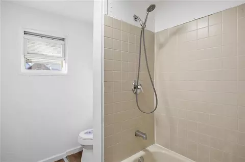 Bath - 212 Comrie Ave, Braddock, PA 15104 photo 2 of 3