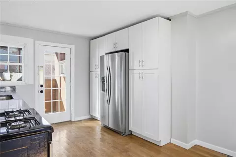 Entry Way - 212 Comrie Ave, Braddock, PA 15104 photo 1 of 2