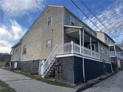 259 High St, Mount Pleasant, PA 15666