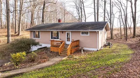 5488 Perry Hwy, Volant, PA 16156