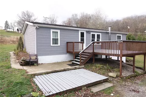 623 S Clearfield Rd, Fenelton, PA 16034
