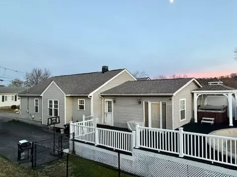 141 Beech St, Aliquippa, PA 15001