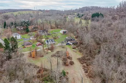 100 Robbins Dr, West Newton, PA 15089