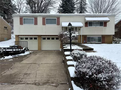 20 Falkirk Dr, Pittsburgh, PA 15235