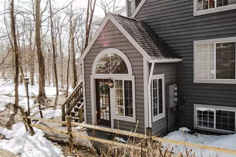 2012 S Ridge Ter, Hidden Valley, PA 15502