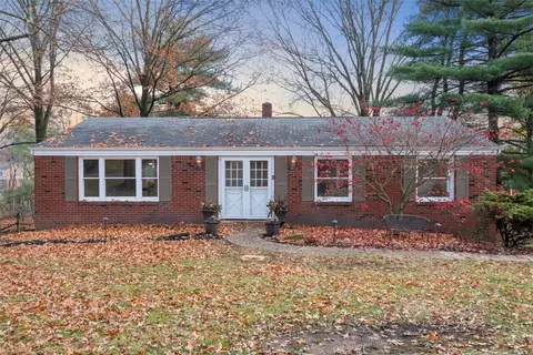 140 Edgewood Dr, Canonsburg, PA 15317