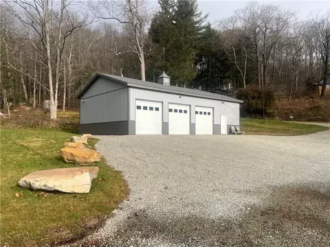 1198 Glades Pike, Somerset, PA 15501
