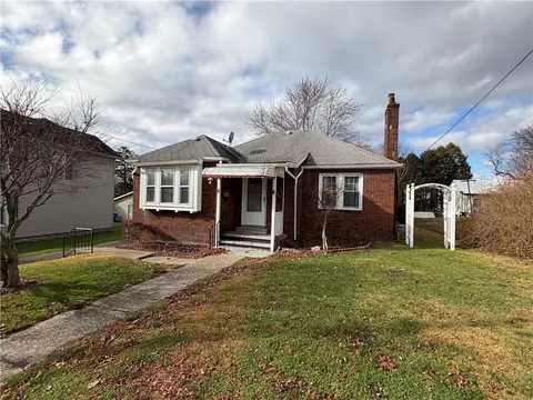 189 Columbia, Greenville, PA 16125