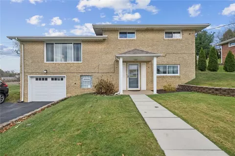 523 Hemlock St, Greensburg, PA 15601