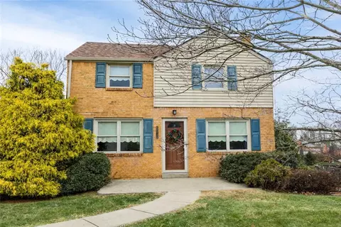6515 Ventura Dr, Pittsburgh, PA 15236