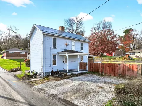 214 Clark St, Belle Vernon, PA 15012