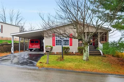 811 Wild Violet Dr, Pittsburgh, PA 15239