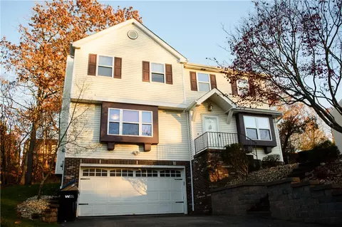 605 Tara Dr, Pittsburgh, PA 15237