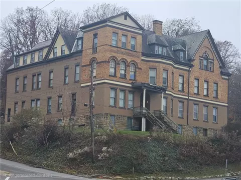 700 S Main St, Butler, PA 16001