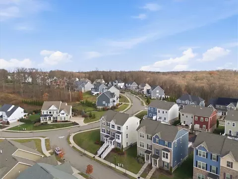 828 Oneida Cir, Mars, PA 16046 photo 27