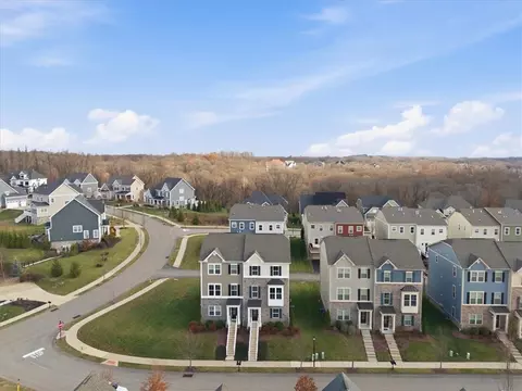 828 Oneida Cir, Mars, PA 16046 photo 28