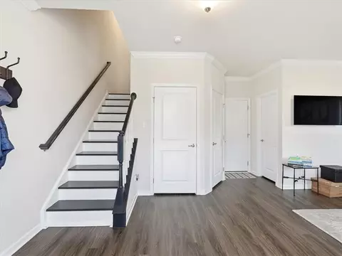 828 Oneida Cir, Mars, PA 16046 photo 2