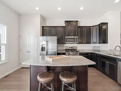 828 Oneida Cir, Mars, PA 16046 photo 9